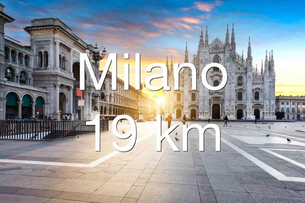Casa Di Lillo Apartment Merate Bagian luar foto