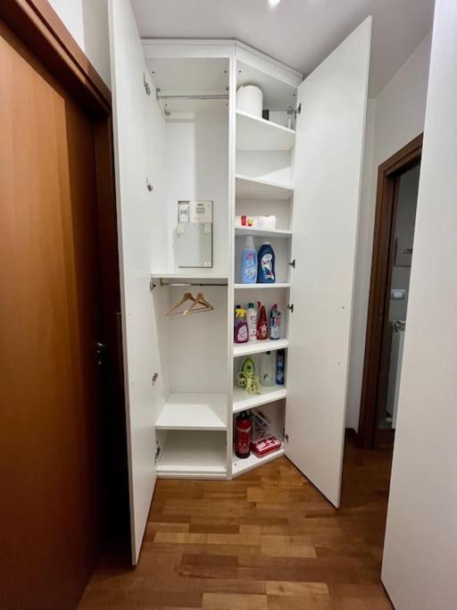 Casa Di Lillo Apartment Merate Bagian luar foto