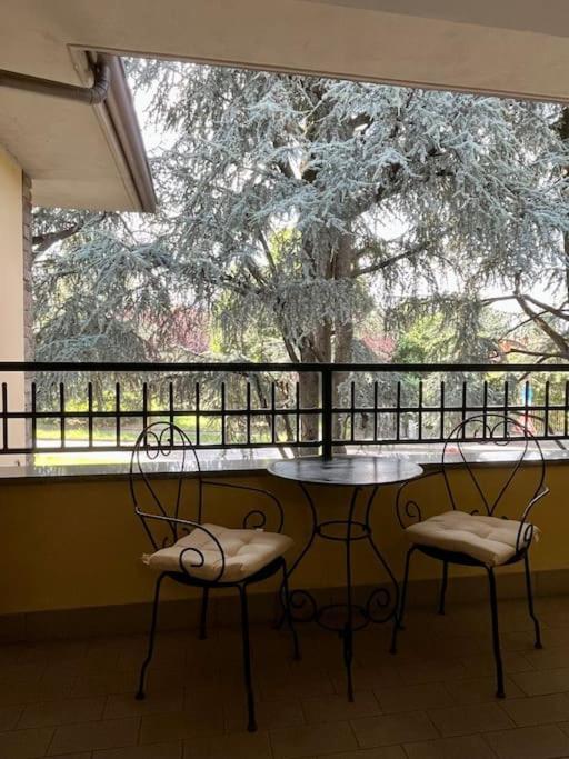 Casa Di Lillo Apartment Merate Bagian luar foto